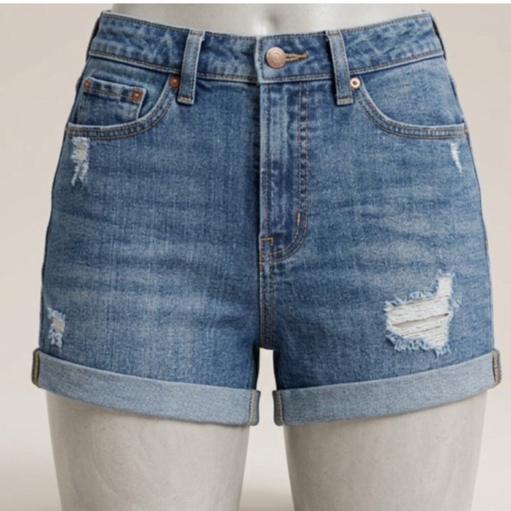 Old Navy Women's OG Straight High-Rise Denim Shorts Size 6 Distressed